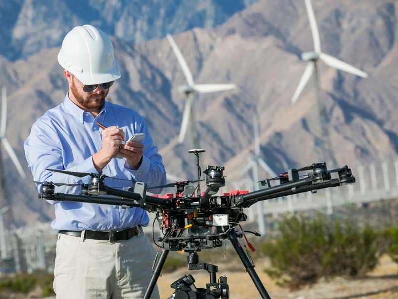 La supervisión de las turbinas de aire con drones, generará mas de 4.